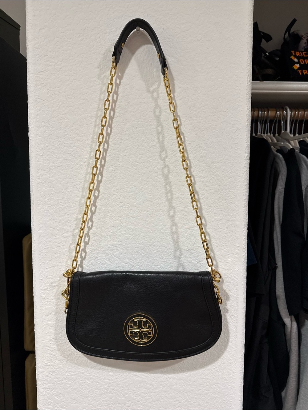 Tory Burch Black Leather Shoulder Bag with Gold Chain